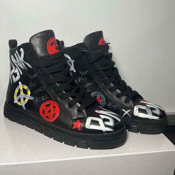 Blk Graffiti High Tops B2 Womens sz 10 - Picture 8 of 11